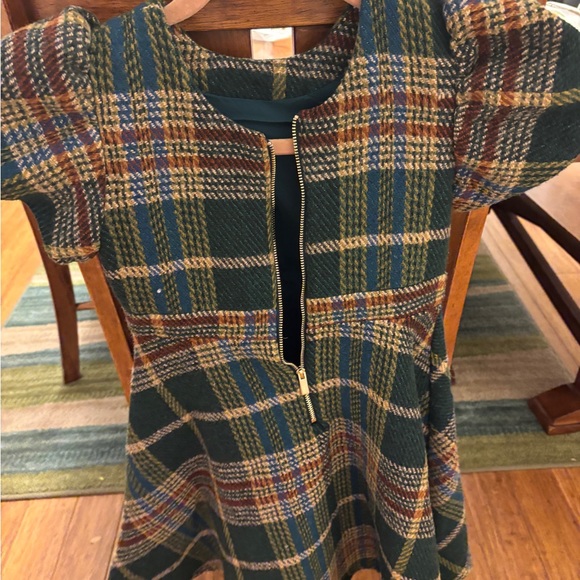 Ivy city Plaid holiday Dress in Green and Blue high end fully lined puffy sleeve - Picture 3 of 8
